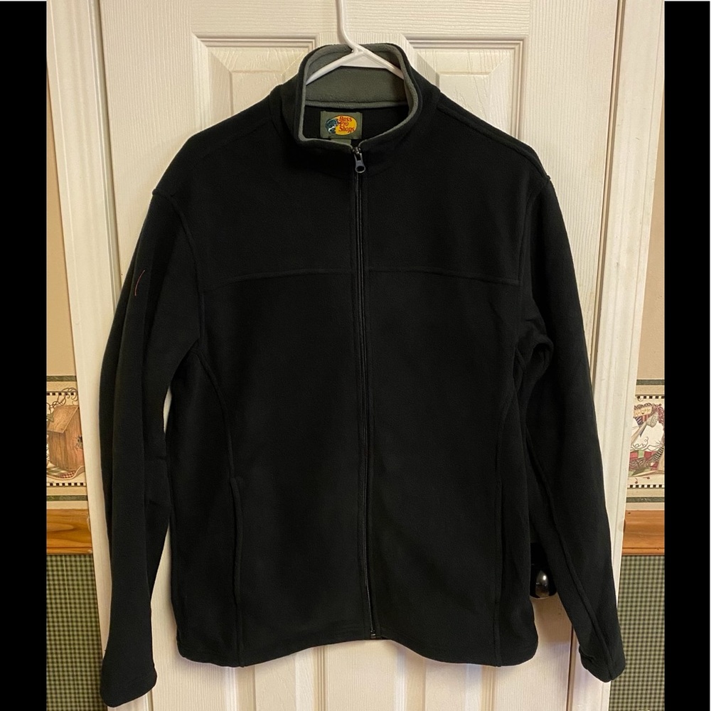 Bass Pro Shop fleece jacket
